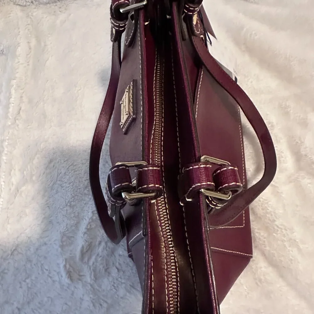 Dooney & Bourke - Picture 4 of 6